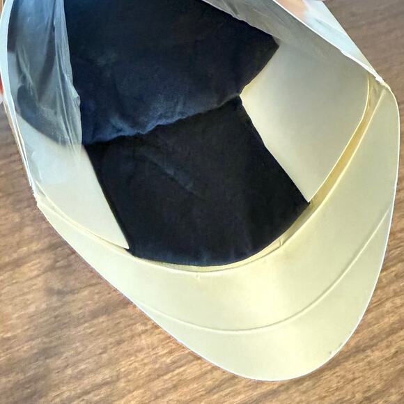 Casual Corner Hosiery Size C / Large Dark Navy Stockings Nylons New in package - Picture 5 of 5